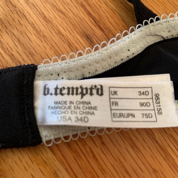 Women’s Underwire Bra in size 34D Black w/Lace by b.tempt’d - Picture 8 of 9